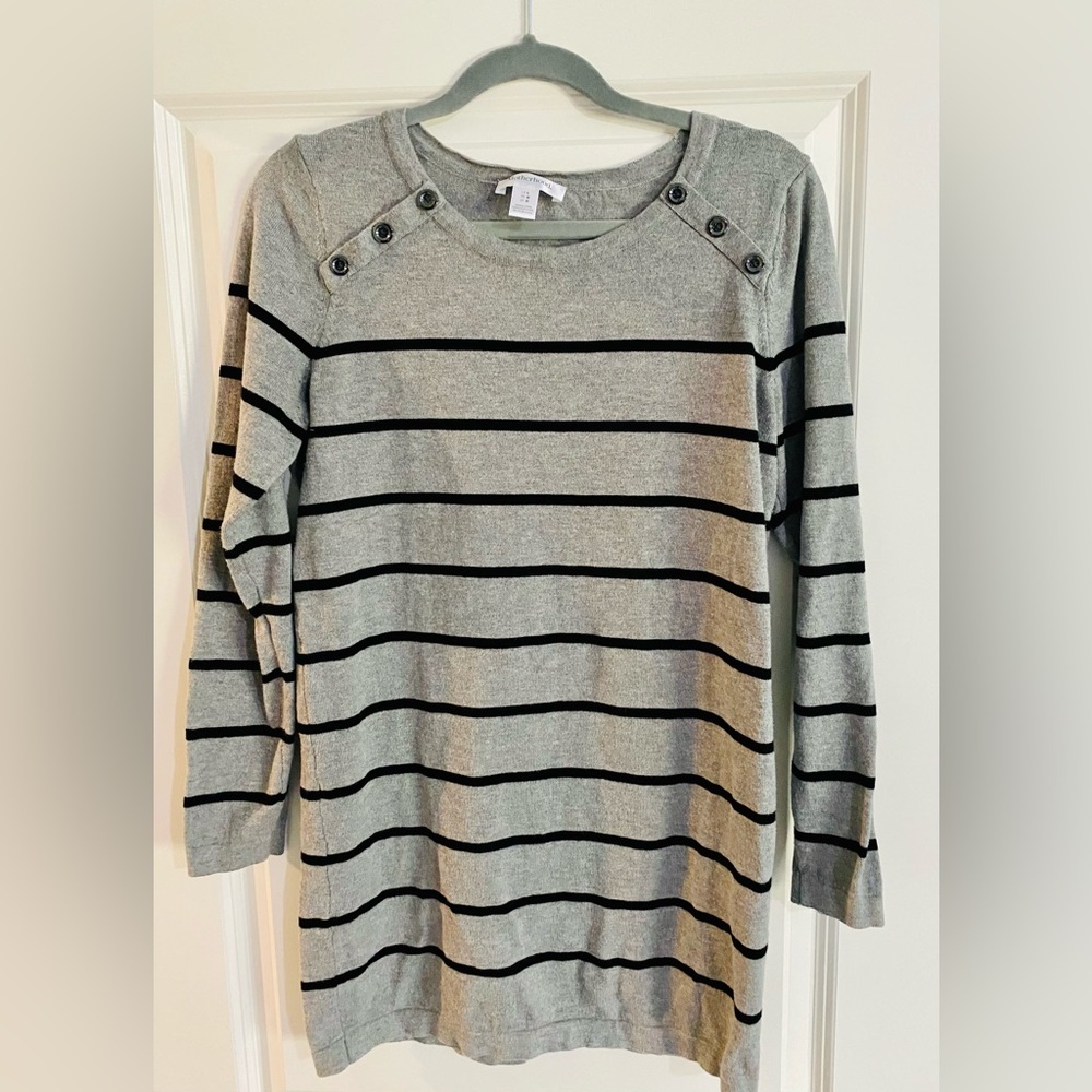 Maternity’s sweater